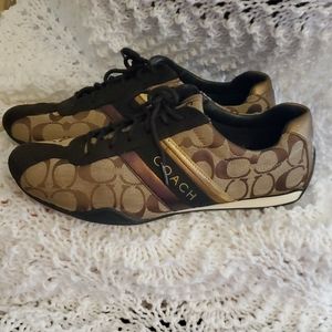 Womans Coach tennis gym shoe